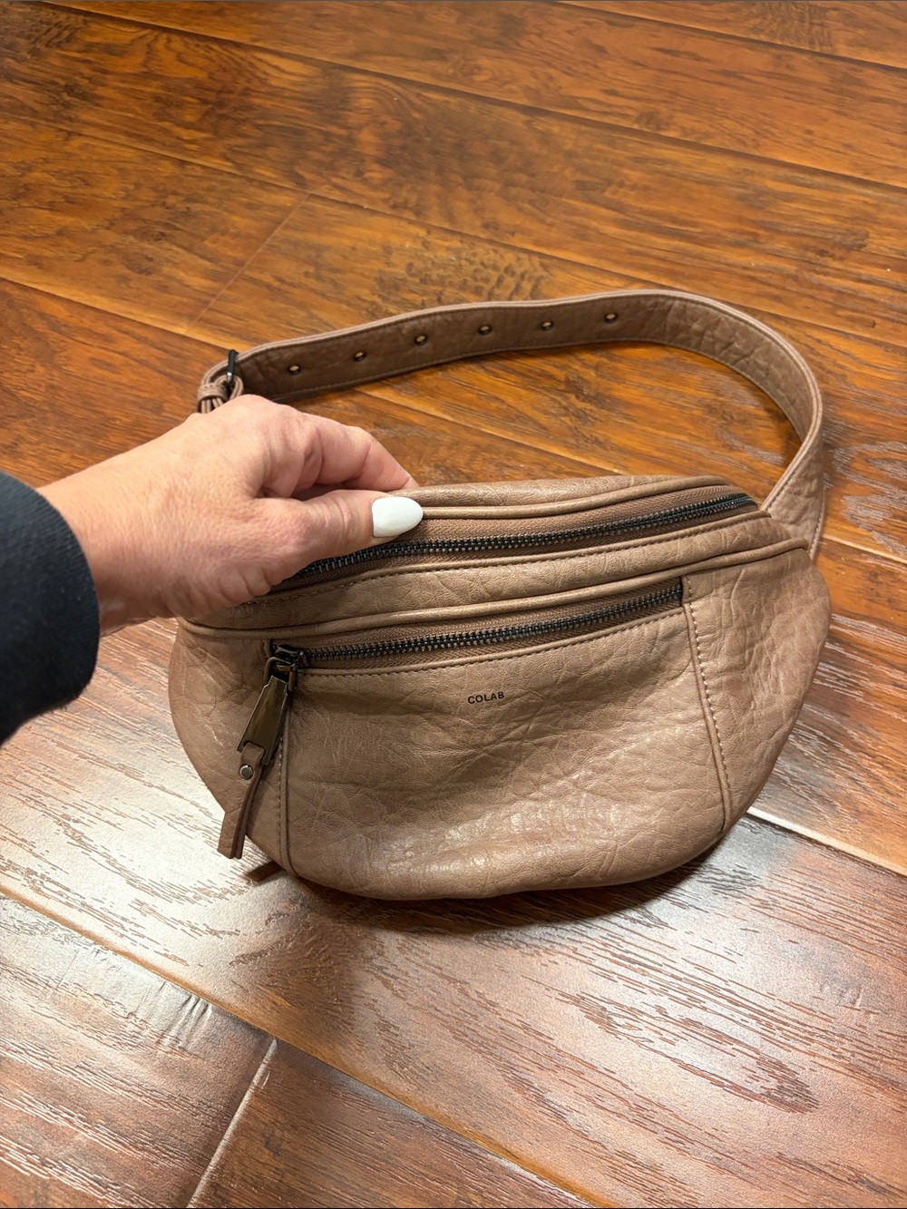 Colab Cross body bag in brown